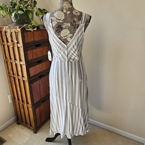 NWT alterd state striped deep V neck maxi dress M - Picture 4 of 8